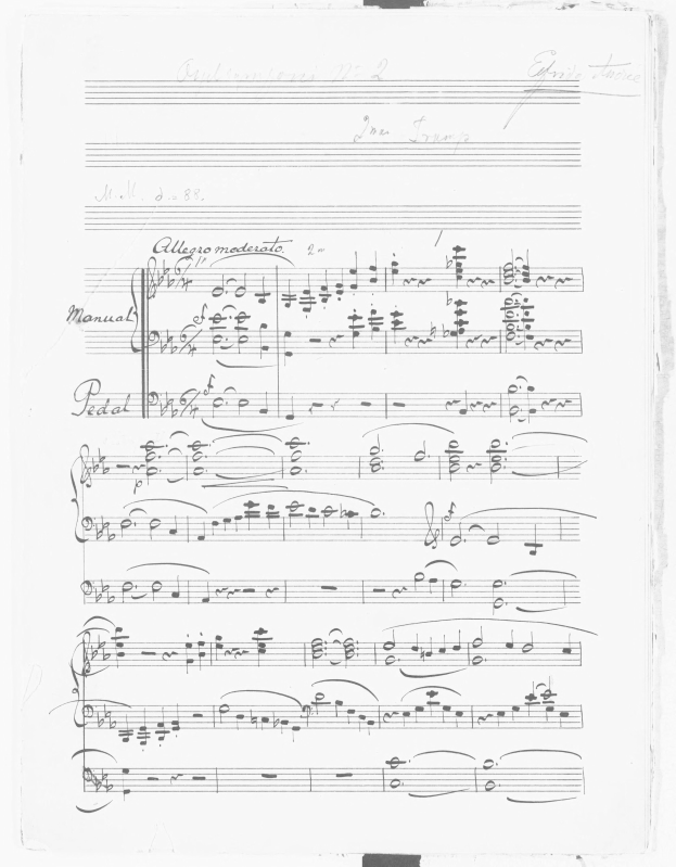 Ein Notenblatt mit einem Schwarz-Weiß-Porträt eines ernst aussehenden Mannes, umgeben von Noten und Text.