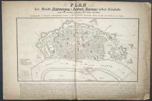 Ein altes Buch mit einer detaillierten Karte von Berlin, das Stra├čen, Geb├Ąude und Sehensw├╝rdigkeiten zeigt, mit begleitendem Text ├╝ber die Stadt.