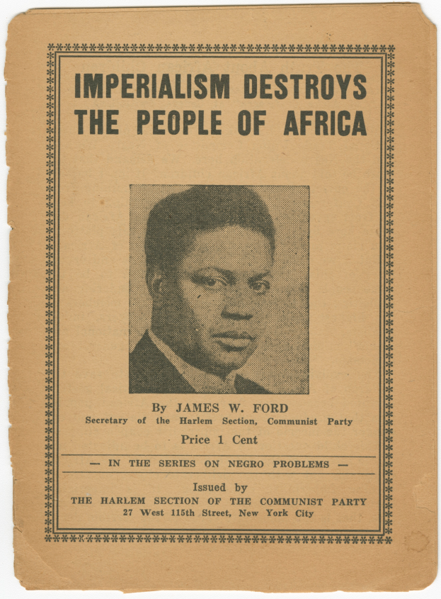 Ein Plakat mit einem hellblauen Hintergrund, das eine Person in einem Anzug und Krawatte mit einem ernsten Gesichtsausdruck und fetter schwarzer Schrift zeigt, die "Imperialismus zerstört das Volk von Afrika" lautet und von einem weißen Rand umgeben ist.