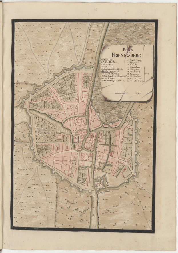Ein detaillierter alter Stadtplan von Hohensberg, Deutschland, in einem alten Buch angezeigt, der Straßen, Gebäude und Sehenswürdigkeiten mit zusätzlichem Text über die Stadt zeigt.