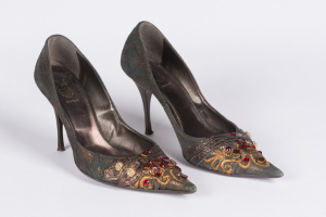 Lady Eliza und Lady Amelia Spencer bringen Pearlcore zu Royal Ascot in passenden Holland Cooper Heels